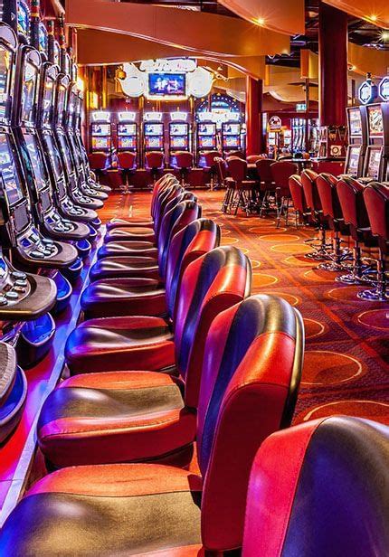 Games at the Pokies Lounge Casino.